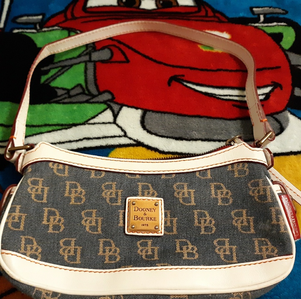 Dooney & Bourke purse